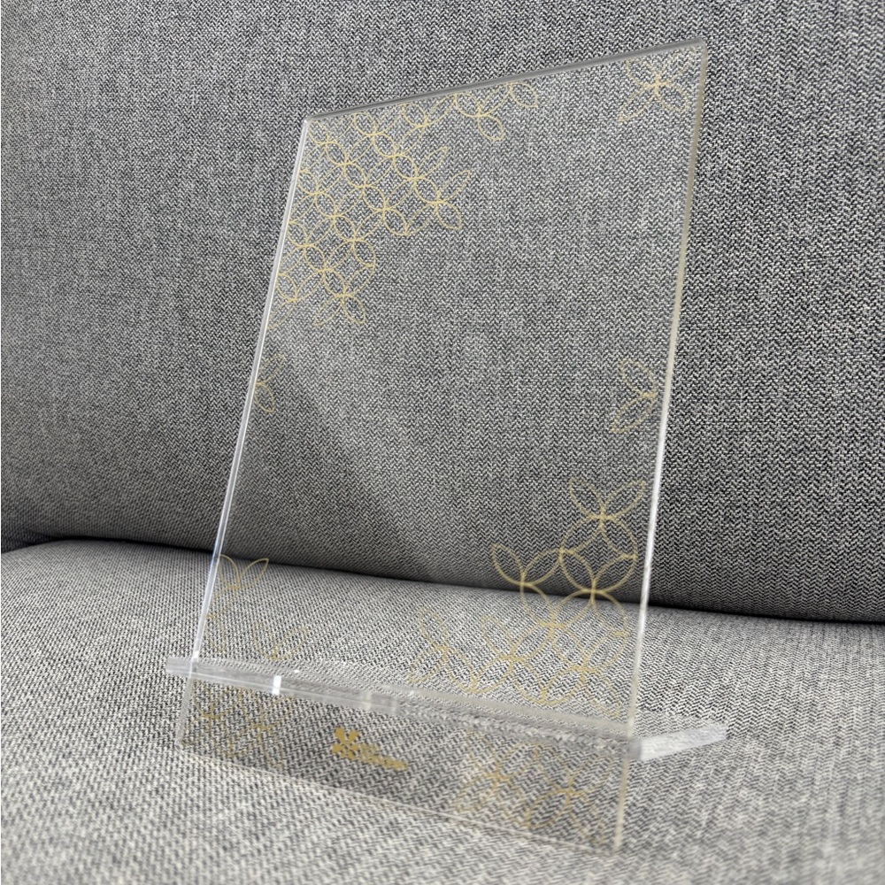 Erin Condren acrylic stand